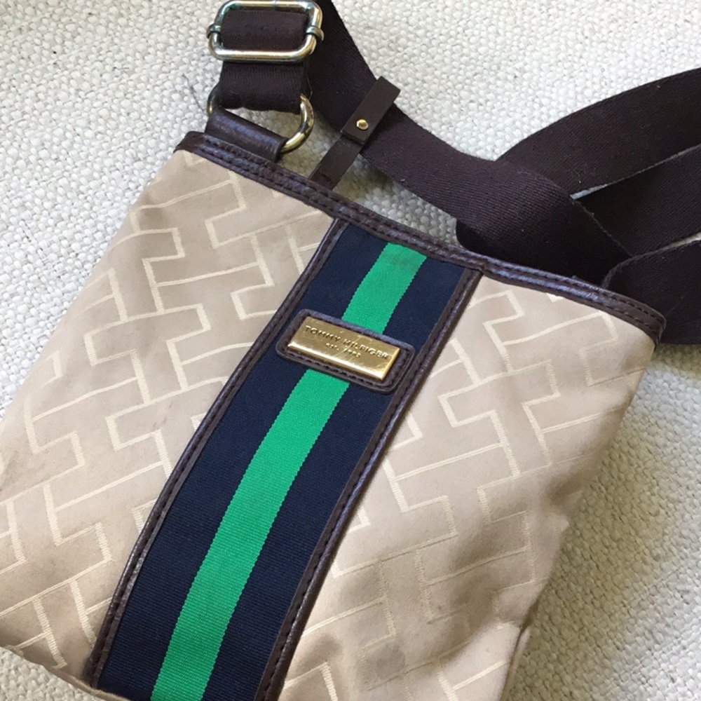 TH purse